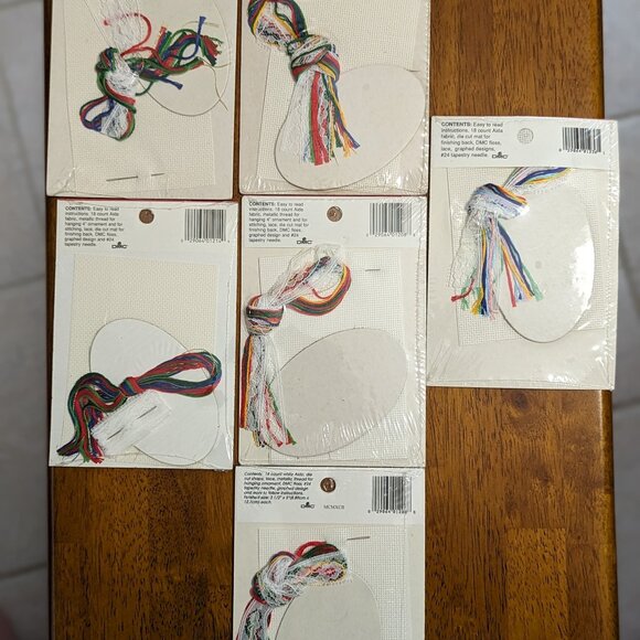 Crewel Needlepoint Vintage Christmas Ornaments Embroidery Kit lot 1979 - Picture 2 of 2